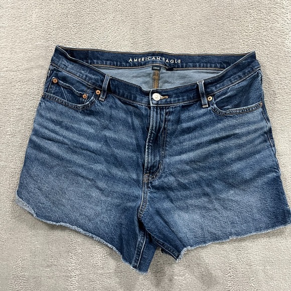 American Eagle Shorts Womens 16 Denim Strigid Short Ladies Perfect Bermuda Short